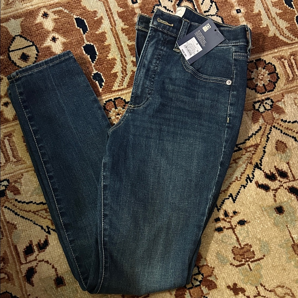 Universal Thread Dark Blue Skinny Jeans